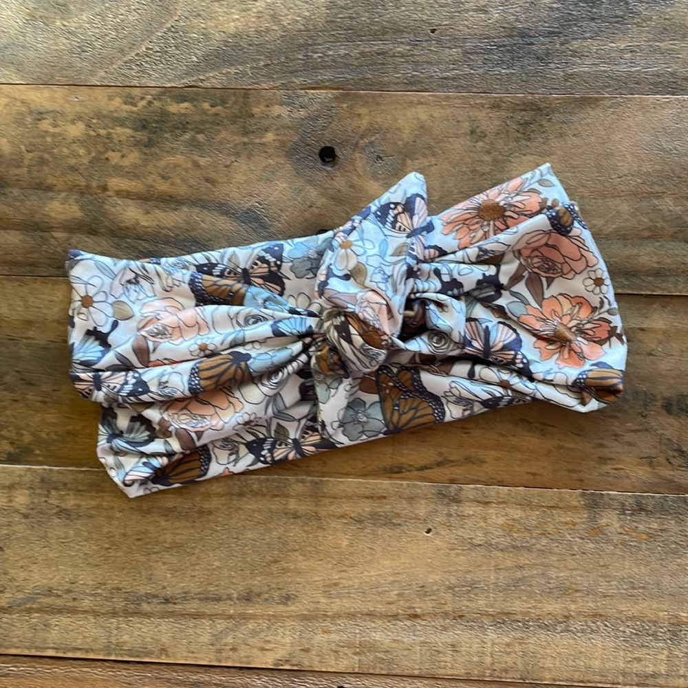 Floral Knot Twist Headband - White, Peach & Blue
